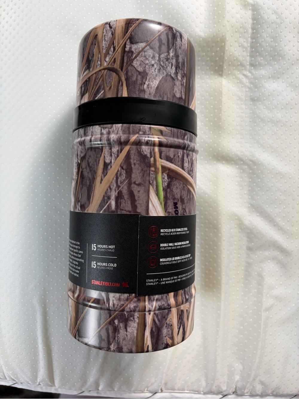 Stanley Classic Food Jar in Mossy Oak Camouflage and Black - Picture 3 of 3